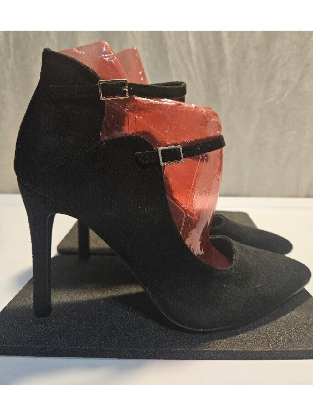 Sicare Mary Jane Heels 6.5 Black Chic Minimalist